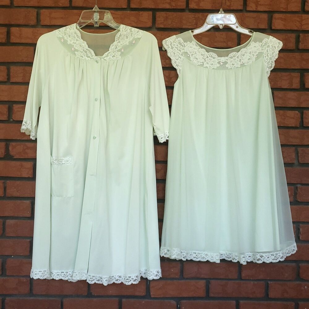 Vintage Shadowline Green Peignoir Robe & Nightgown Small Floral Lace Hollywood